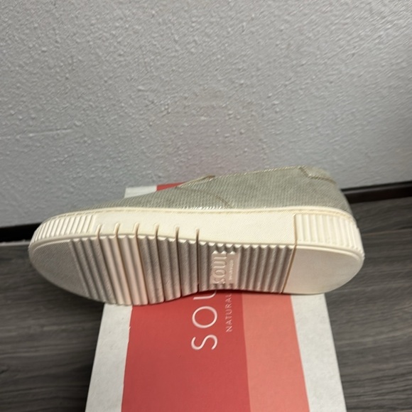 Soul Naturalizer Women's Tia Slip On Sneaker (WIDE) - Picture 3 of 6